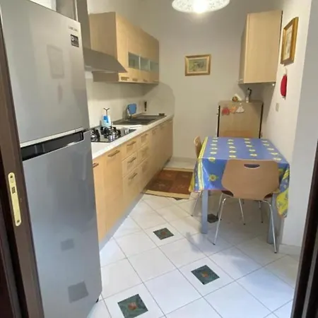 Isoletta 92100 Guest house *