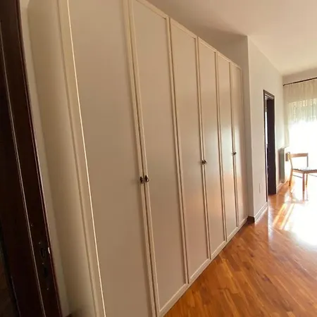 Isoletta 92100 Guest house *